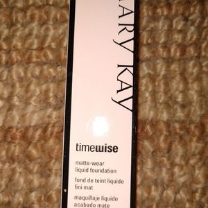 MaryKay Timewise matt foundation